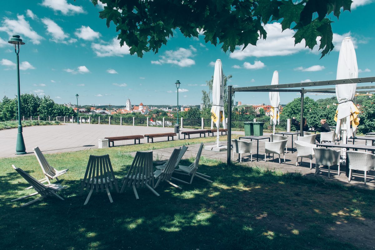 Viewpoint and cafe from Subaciaus street