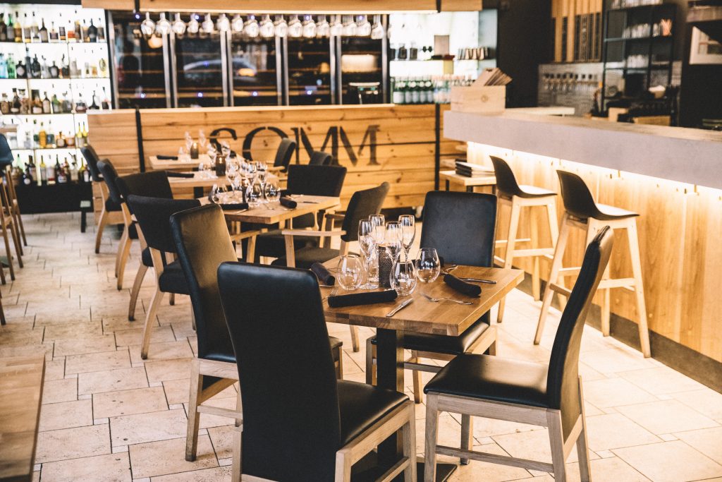 wine bar and restaurant Somm